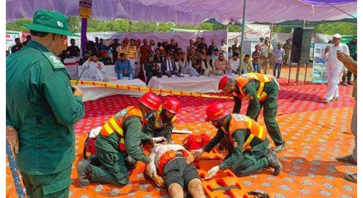 Rescue 1122 continues relief operations in flood-hit Chenab river areas