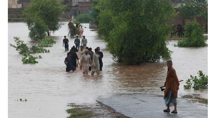 Focus on saving lives, not politics amid flood crisis: CM Sindh