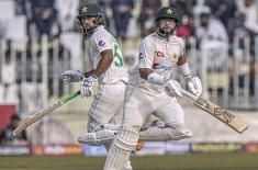 Pakistan off to steady start in second test