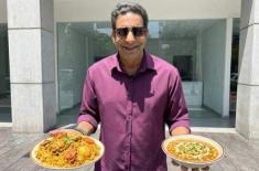 Wasim Akram calls Karachi food more diverse than L ..
