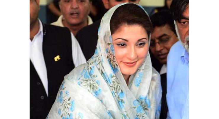 Kahna incident: CM Maryam hands over Rs2m cheques to family of each deceased child, Rs 0.5m to every injured