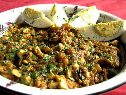 Spicy Keema Egg Recipe In Urdu
