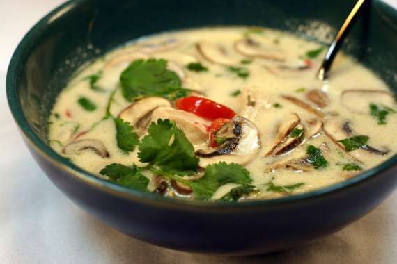 Mushroom And Ajwain Garlic Soup Recipe In Urdu