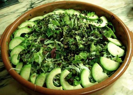 Winter Green Salad Recipe In Urdu