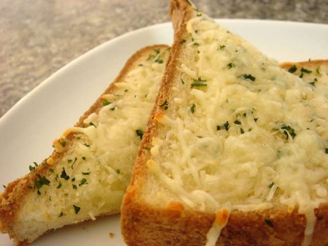 Cheese Toast Recipe In Urdu