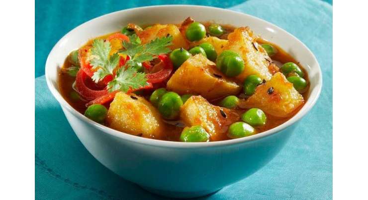 Aloo Matar Gajar Aur Chicken Recipe In Urdu