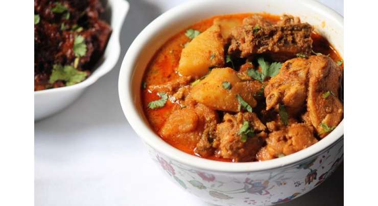 Madrasi Chicken Aloo Recipe In Urdu