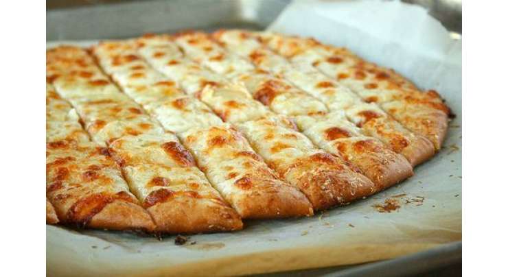 Aloo Garlic Pizza Recipe In Urdu