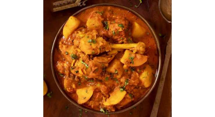 Chicken Aloo Curry Recipe In Urdu