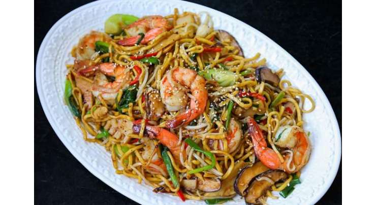 Vegetable And Shrimp Chow Mein Recipe In Urdu
