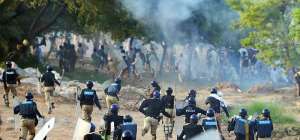 PTI and PAT clashes with police