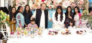 PM Nawaz Shareef celebrating his grand daughter's 13th birthday