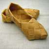 5- Plaited Birch Bark Shoe
بیسویں صدی کے وسط میں مقبول ہونے والے  چھال سے بنے یہ ..