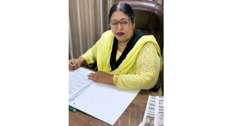 Pakistan Main Shoba Nursing Ki Jiddat Saaz Bahimmat Khatoon