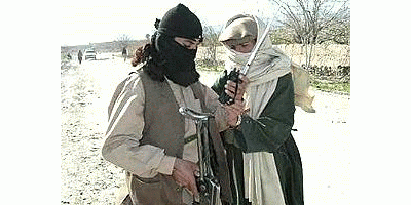 Janobi Waziristan main america mukhalif qabail ko kiss ne laraya