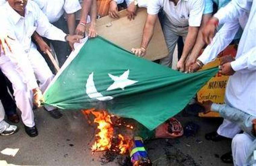 امرتسر، انتہا پسند بھارتی مظاہرین ٹرین بم دھماکوں میں پاکستان ..