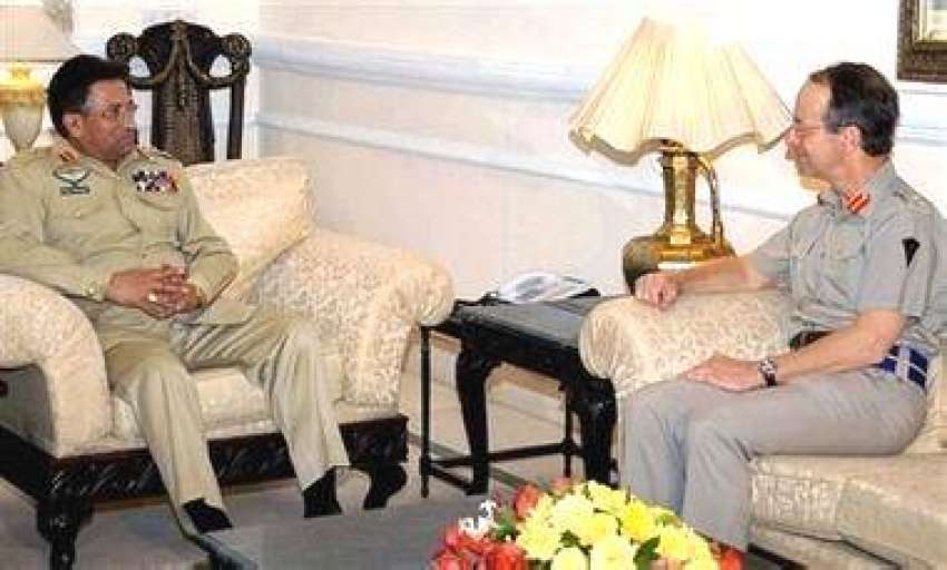 اسلام آباد، صدر مشرف سے نیٹو کے سربراہ ڈیوڈ رچرڈ ملاقات ..