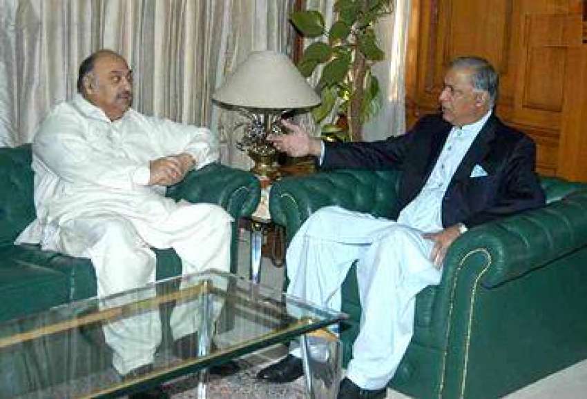 کوئٹہ، وزیر اعظم شوکت عزیز وزیر اعلی بلوچستان سے ملاقات ..