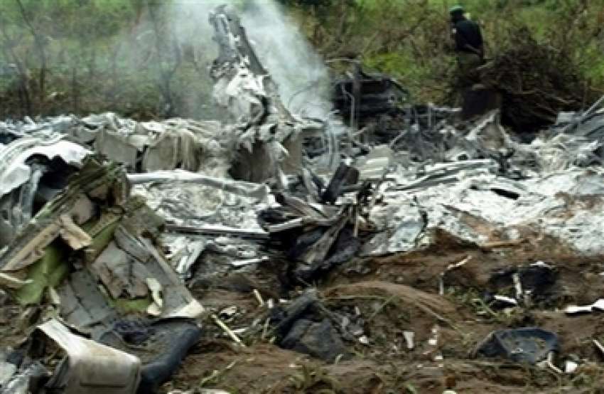 نائجیریا میں گر کر تباہ ہونے والے مسافر طیارے کا ملبہ بکھرا ..