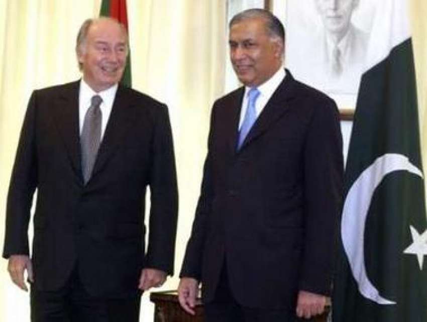 اسلام آباد، وزیر اعظم شوکت عزیز پرنس کریم آغا خان سے ملاقات ..