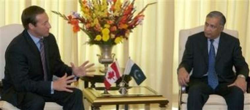 اسلام آباد،وزیراعظم شوکت عزیز کینیڈین وزیر خارجہ پیٹر میکی ..