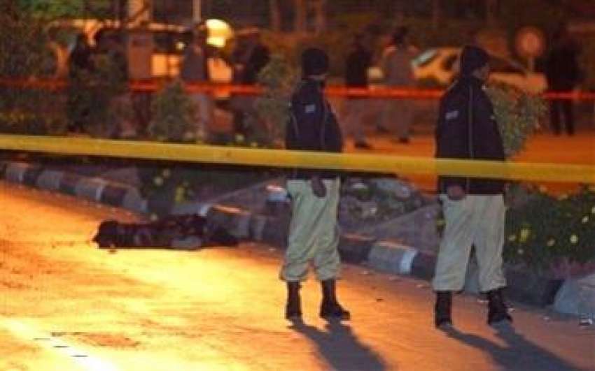 اسلام آباد، پولیس اہلکار ائیرپورٹ پرخود کش حملہ کرنے والے ..
