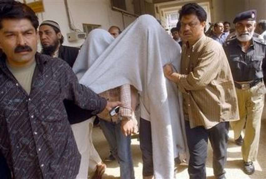کراچی،القاعدہ کے تین مبینہ اہلکاروں‌کو عدالت میں‌پیش ..