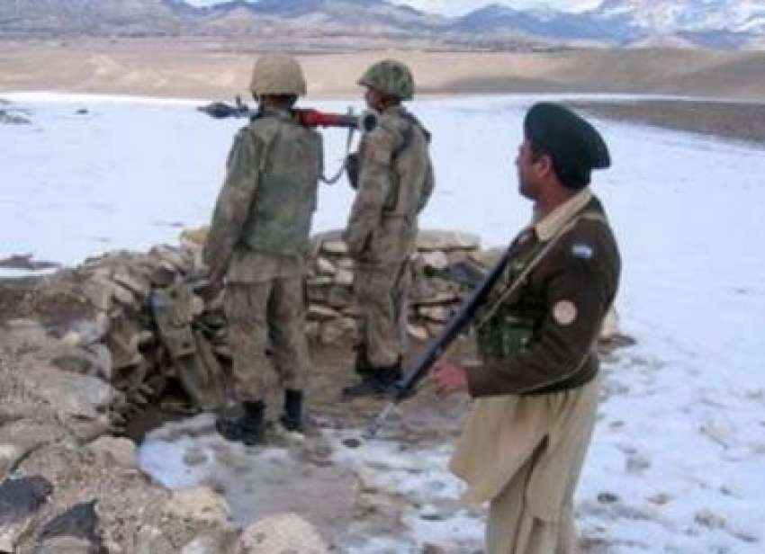 لواڑہ،پاکستانی بارڈر سیکورٹی کے اہلکار پاک افغان سرحدی ..