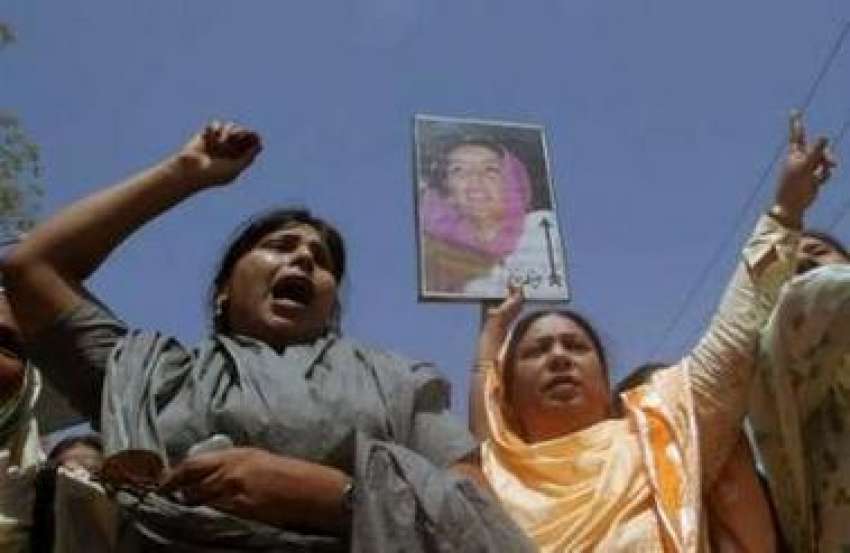 حیدر آباد، پاکستان پیپلز پارٹی کی خواتین کارکن یوم احتجاج ..