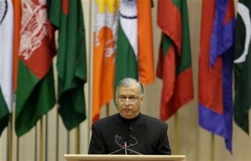 نئی دہلی، وزیر اعظم شوکت عزیز سارک سربراہ کانفرنس کے افتتاحی ..