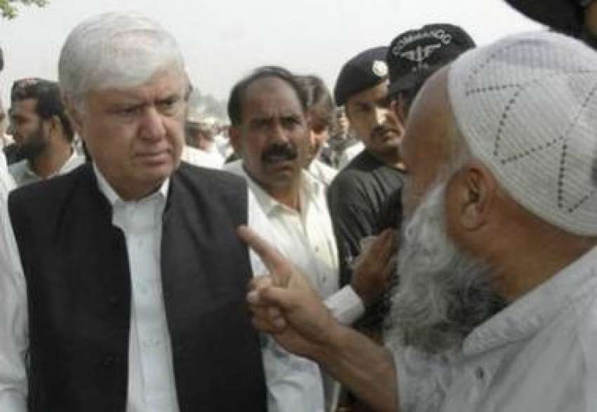 چارسدہ،وفاقی وزیر داخلہ آفتاب شیر پاوٴ خودکش حملہ میں جاں‌بحق ..