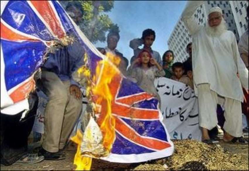 کراچی،مظاہرین سلمان رشدی کو سرکاخطاب دیئے جانے کیخلاف احتجاجی ..