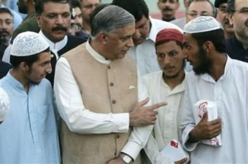 اسلام آباد،وزیراعظم شوکت عزیز لال مسجد سے گرفتار طلبہ کو ..