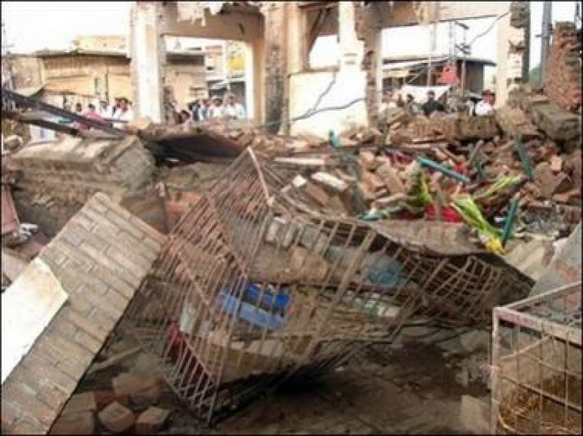 میران شاہ،قبائلی بم دھماکے کے بعد تباہ ہونیوالی سیکورٹی ..