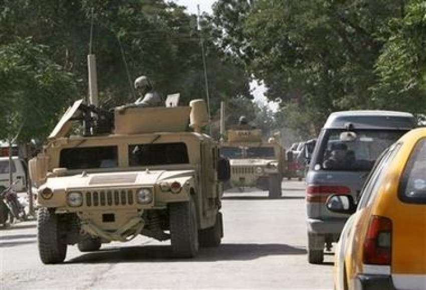 افغان صوبے غزنی میں امریکی فوجی قافلہ گشت کر رہا ہے، طالبان ..