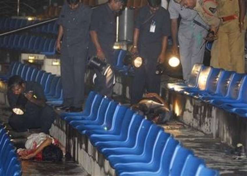 حیدرآباد،پولیس اہلکار لمبانی پارک میں‌ہونیوالے بم دھماکے ..
