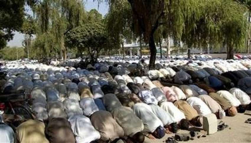 اسلام آباد،لال مسجد آپریشن کے تین ماہ بعد پہلی نماز جمعہ ..