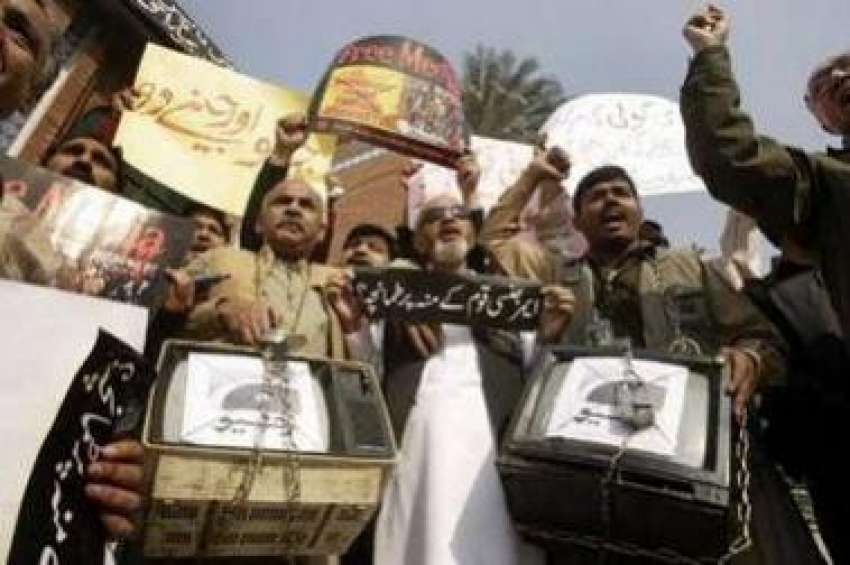 پشاور، صحافتی تنظیموں کے نمائندے میڈیا پر عائد کی گئی پابندیوں ..
