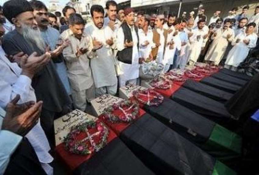 کراچی،سانحہ کارساز 18 اکتوبر کے خودکش حملے میں‌جاں‌بحق ..