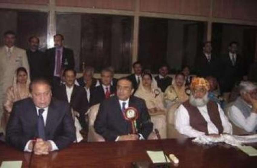 اسلام آباد،قومی اسمبلی کے اجلاس سے قبل نوازشریف،آصف زرداری،مولانافضل ..