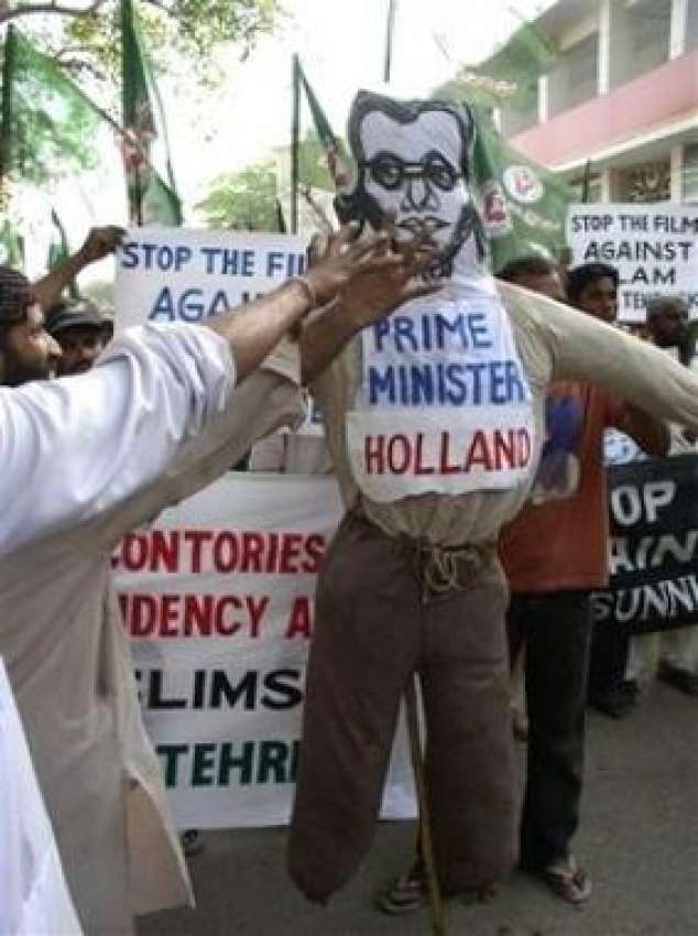 حیدر آباد، اسلام مخالف فلم بنانے پر مظاہرین ہالینڈ کے وزیر ..