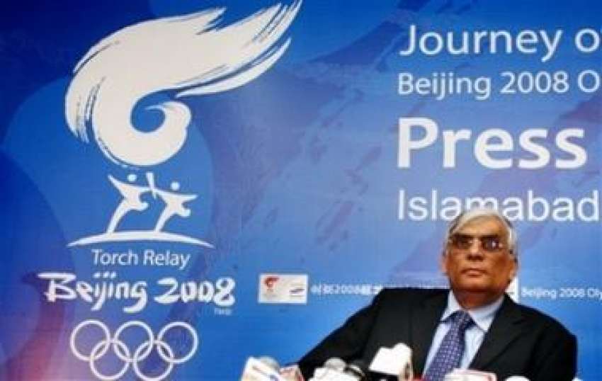 اسلام آباد،پاکستان اولمپکس کے صدر عارف حسن پریس کانفرنس ..