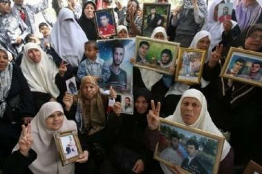 غزہ، فلسطینی خواتین اور بچے اسرائیلی جیلوں میں قید اپنے ..