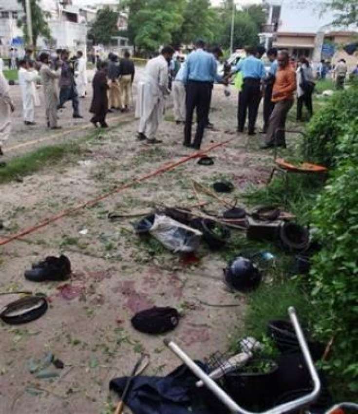 اسلام آباد،لال مسجد کے قریب میلوڈی چوک میں‌خودکش حملہ کے ..