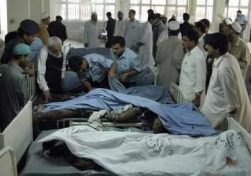 پشاور،پاکستان ائیرفورس کے اہلکار ریموٹ کنٹرول بم دھماکے ..