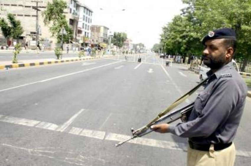لاہور،وکلاء ریلی کی وجہ سے صوبائی دارالحکومت کی ایک شاہراہ ..