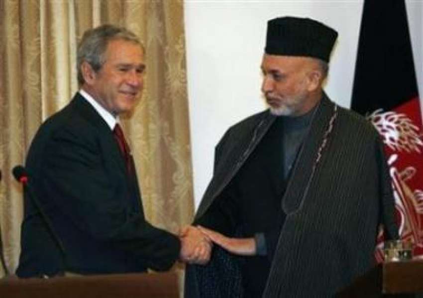 افغانستان: امریکی صدر بش اور افغان صدر حامد کرزئی مشترکہ ..