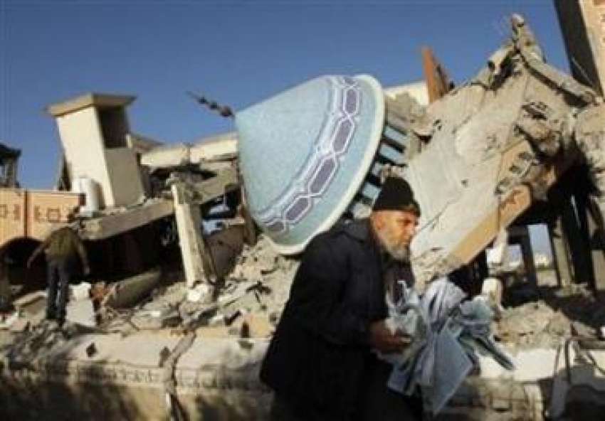 غزہ: اسرائیلی بمباری کے بعدشہید ہونے والی مسجد میں سے ایک ..