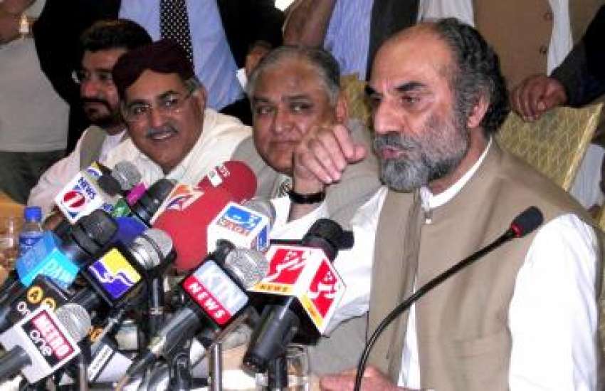 کراچی، وزیر اعلیٰ بلوچستان نواب اسلم رئیسانی فیڈریشن ہاوس ..