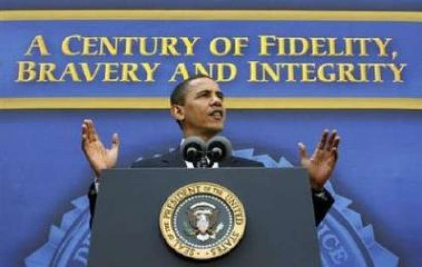 واشنگٹن: امریکی صدر بارک اوباما دورئہ ایف بی آئی ہیڈ کوارٹر ..